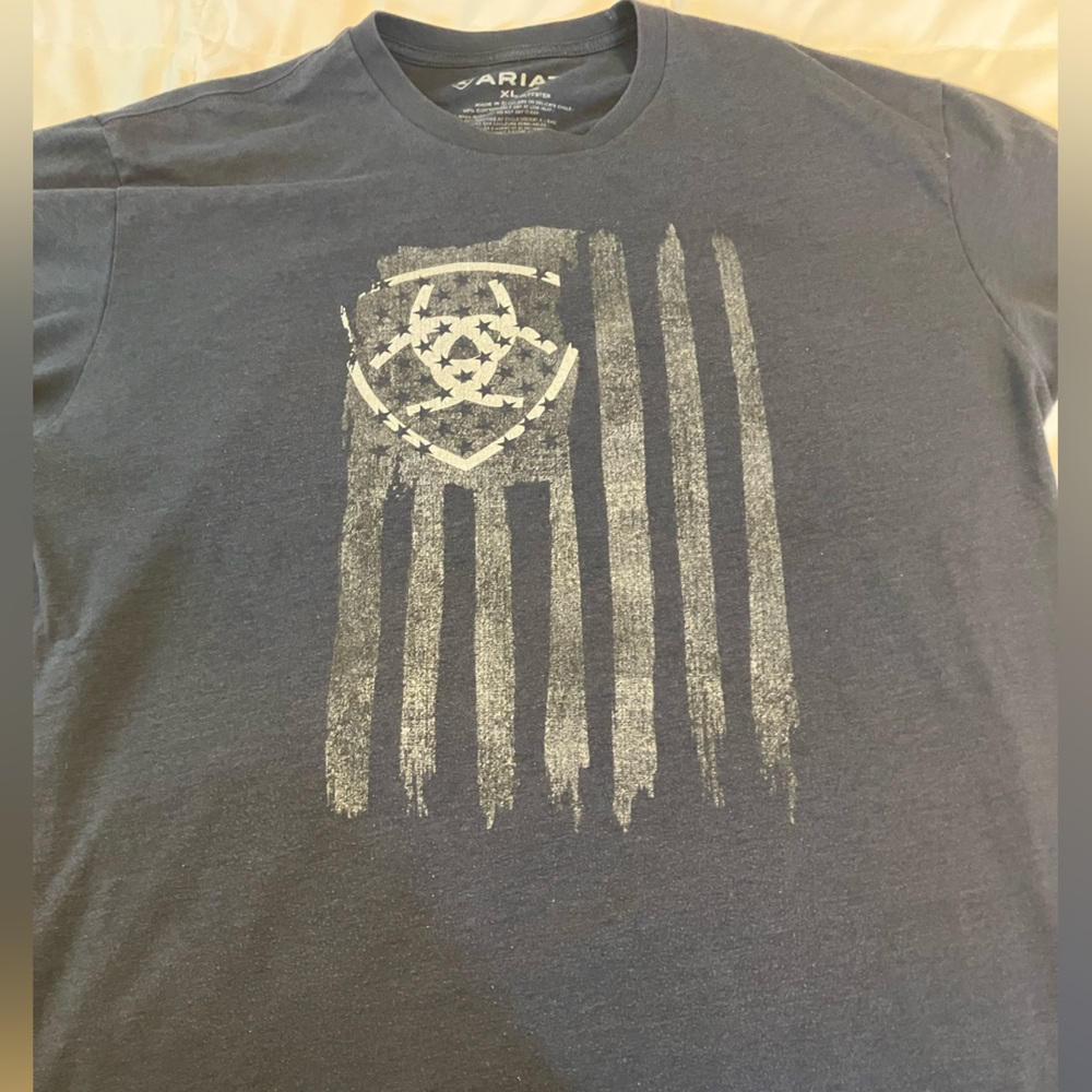 Ariat Men's Dark Blue Graphic Tee